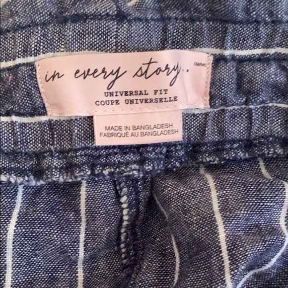 Wide legged, Stripped caprices - Picture 2 of 2